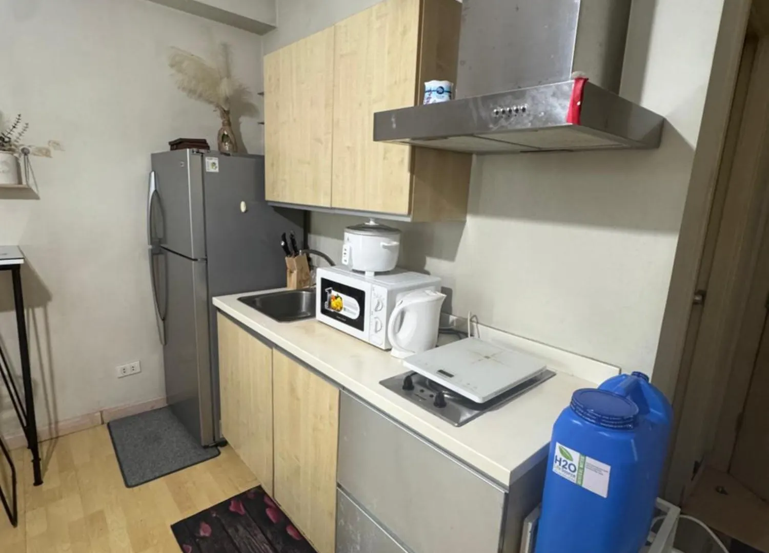 Soho Central Edsa Shaw Condo Pool Front With Smart Tv Manila 0*,  Philippines